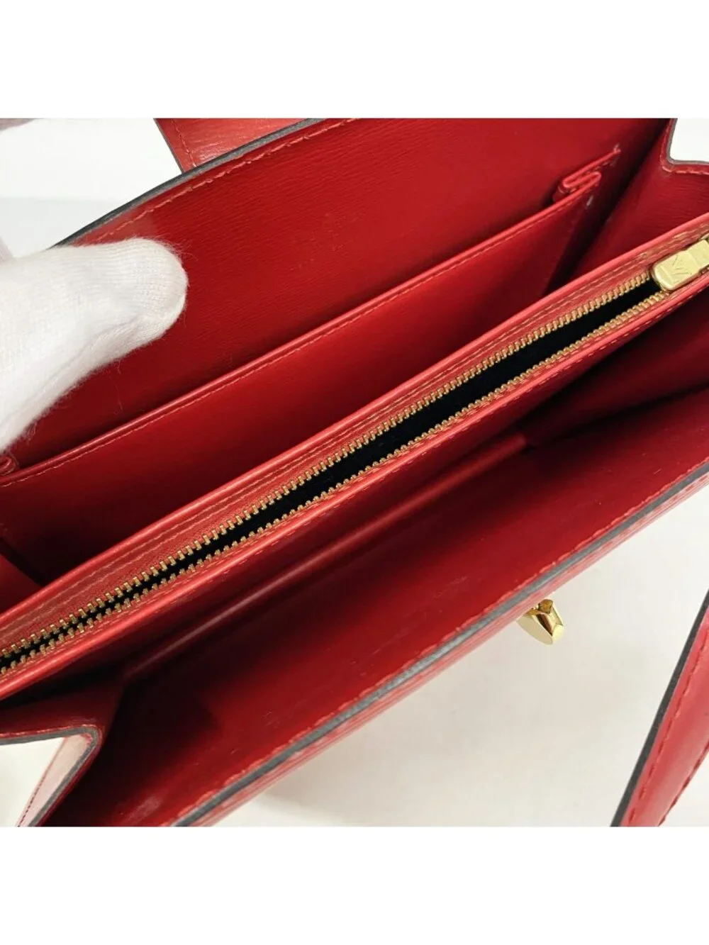 Louis Vuitton Shoulder Bag Epi Capuchin Castilian